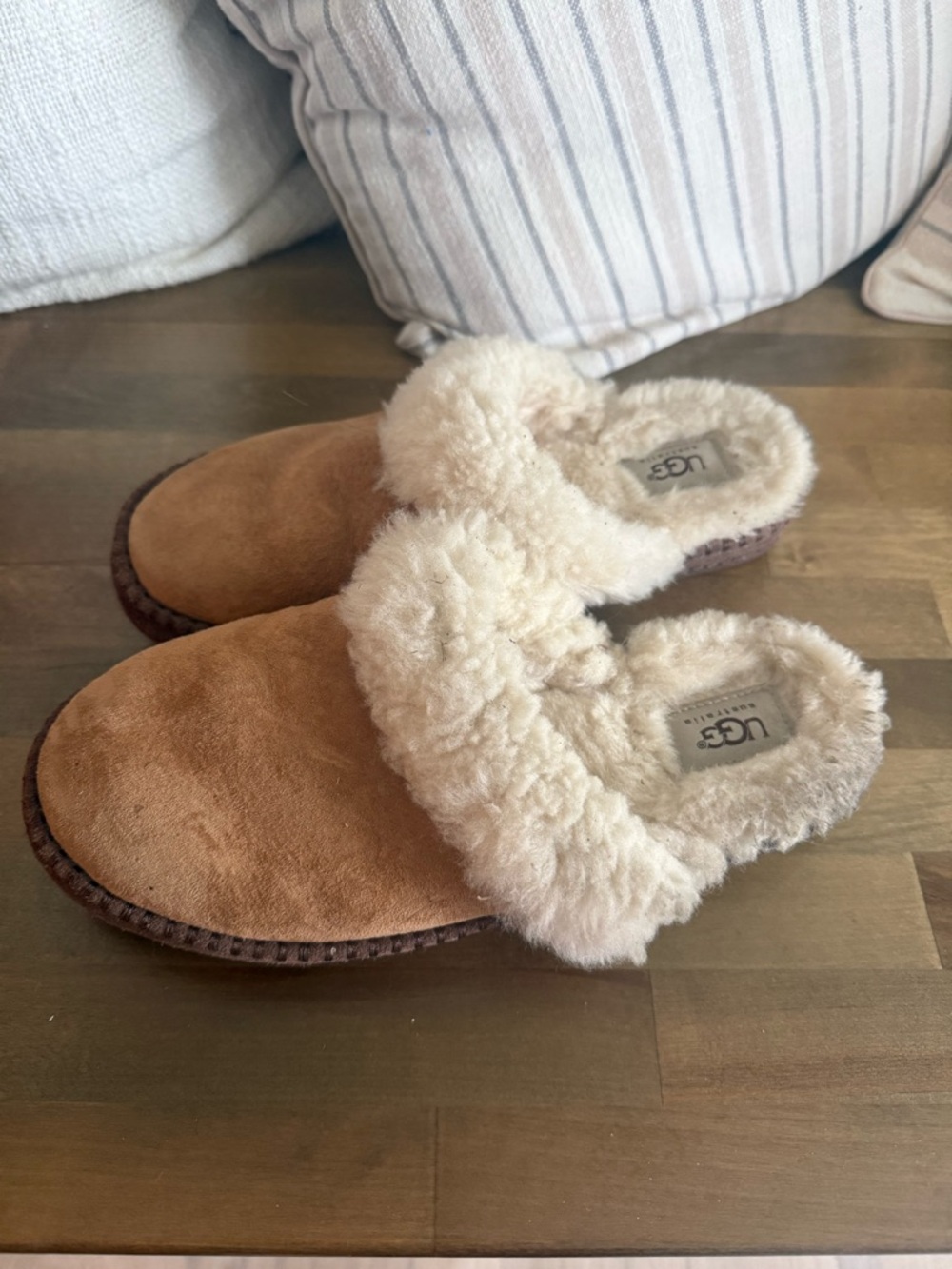 UGG Chestnut/Tan Suede Shearling Clog Slippers